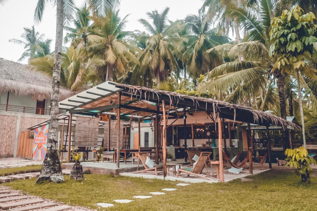 Coco Pod Siargao Hostel 제너럴 루나 외부 사진